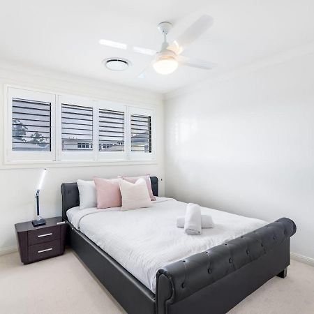 Spacious Comfy 5 Bedroom Home Near Sunnybank ブリスベン エクステリア 写真